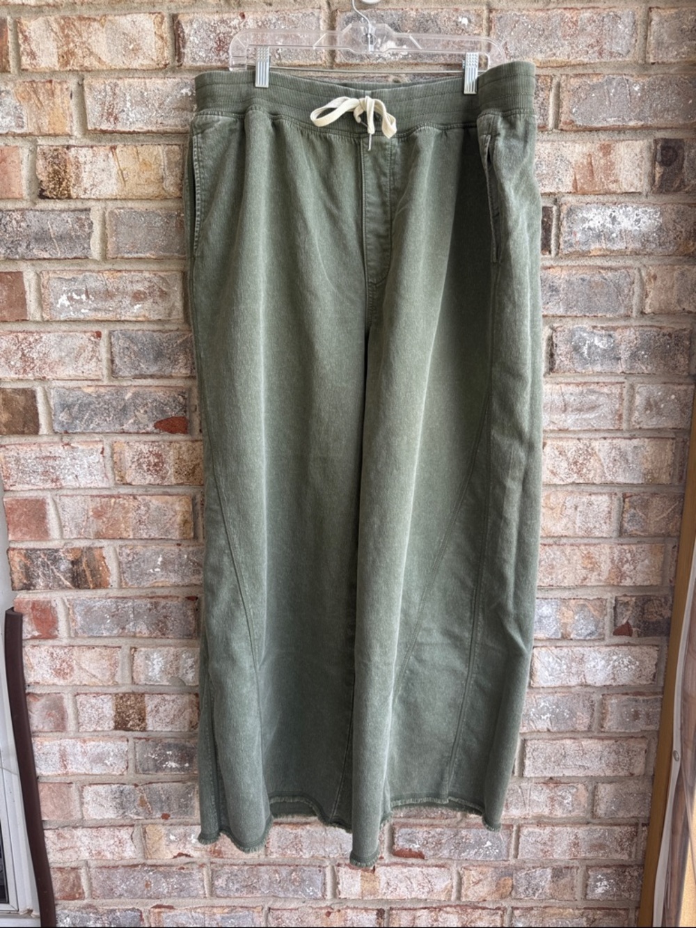 aerie Olive Green Wide-Leg soft landing trousers - Picture 2 of 11